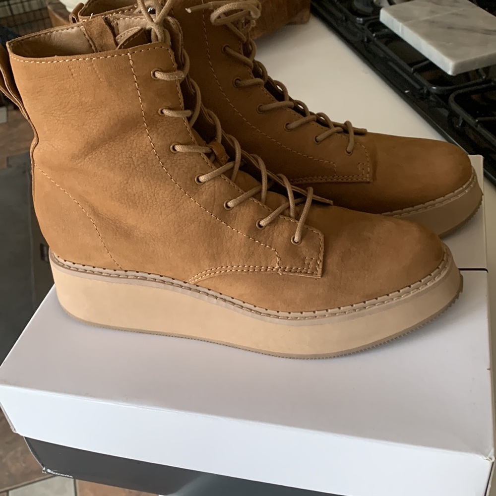 Dolce vita Adyson boots
